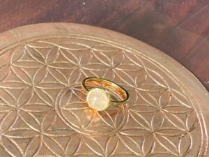 Bague Argent 925 plaquée Or  Sertie d'un Quartz Rose