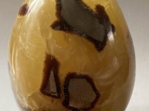 Exceptionnelle  Oeuf septaria ou “Pierre du Dragon”