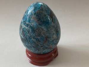Oeuf en Apatite en provenance de Madagascar
